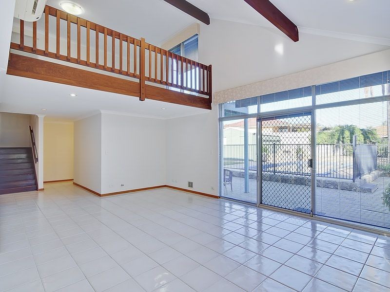 83 Sylvan Crescent, Leeming WA 6149