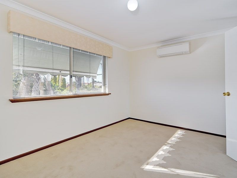 83 Sylvan Crescent, Leeming WA 6149