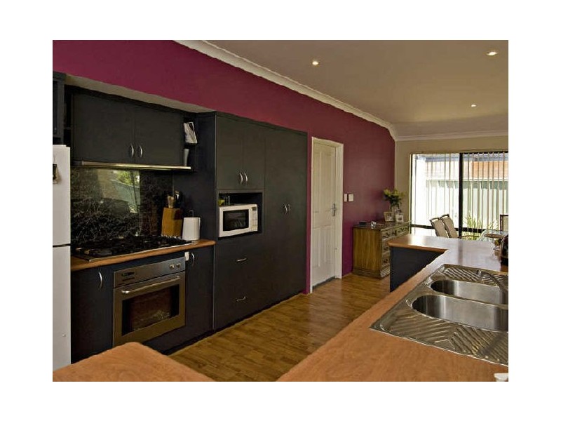 4 Bendee Drive, Atwell WA 6164