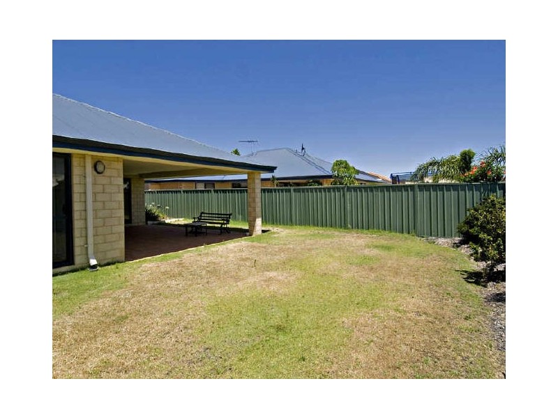 4 Bendee Drive, Atwell WA 6164