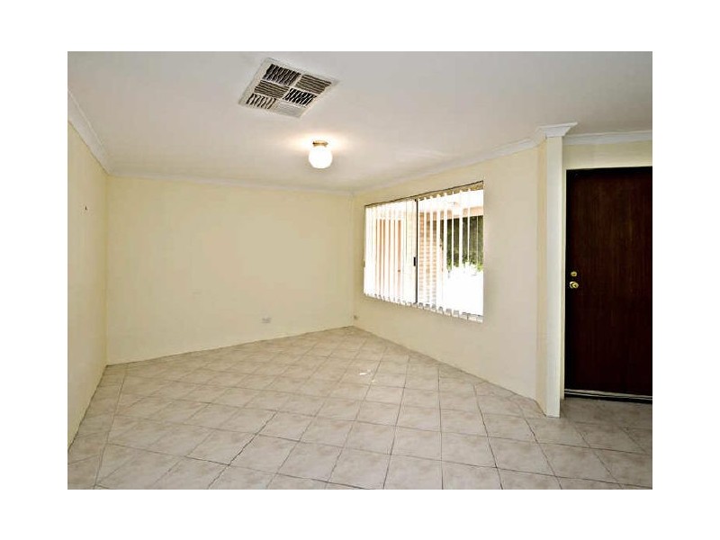 9 Windchime Terrace, Atwell WA 6164