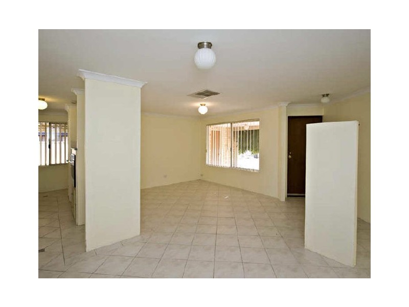 9 Windchime Terrace, Atwell WA 6164