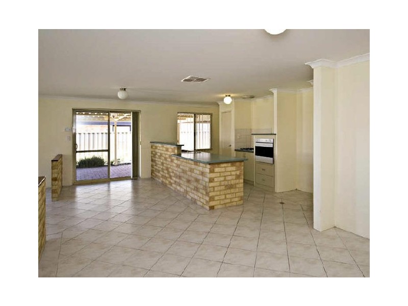 9 Windchime Terrace, Atwell WA 6164