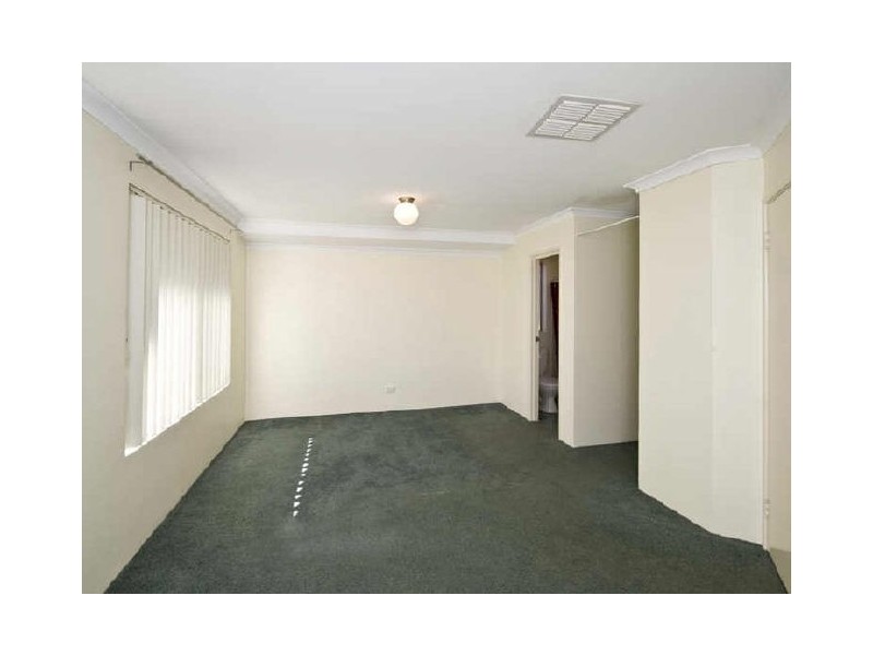 9 Windchime Terrace, Atwell WA 6164