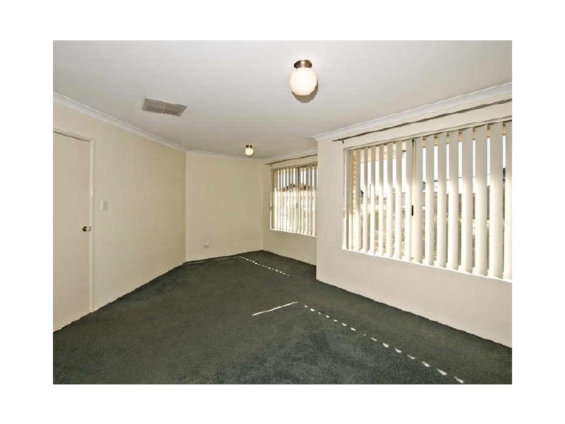 9 Windchime Terrace, Atwell WA 6164