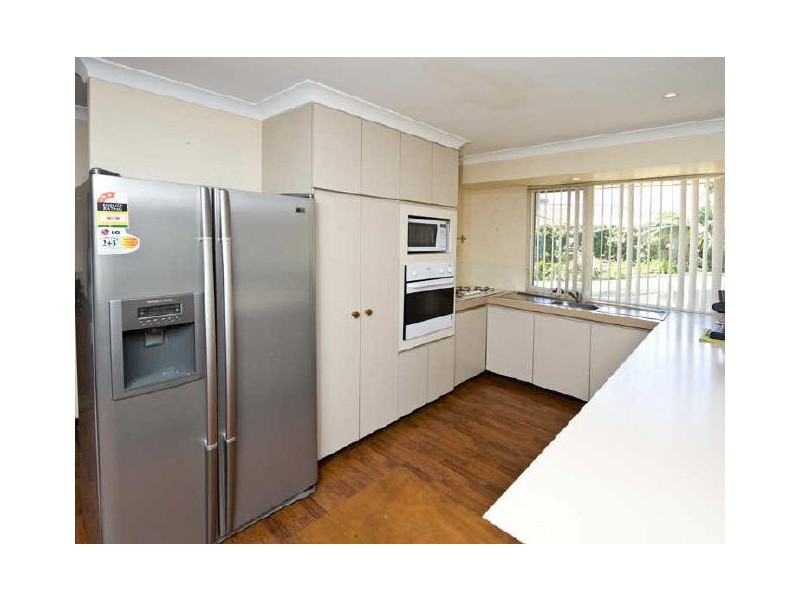 17 Meadow Grove, Leeming WA 6149