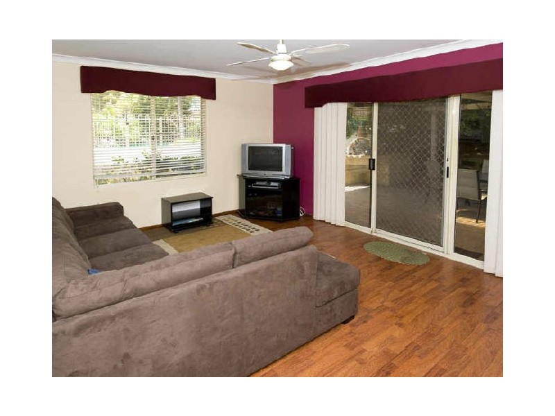 17 Meadow Grove, Leeming WA 6149