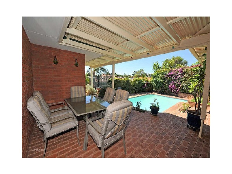 3 Watts Place, Leeming WA 6149