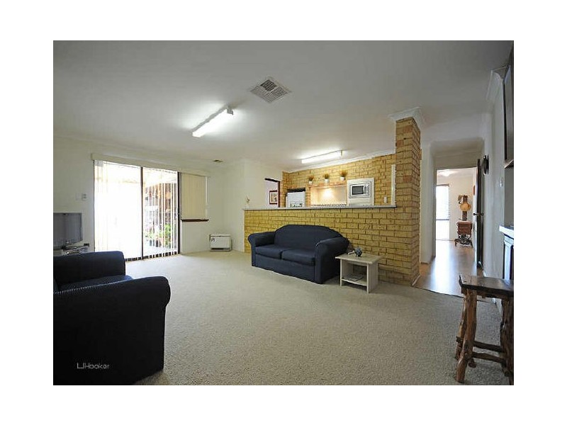 30 Broadbent Loop, Leeming WA 6149