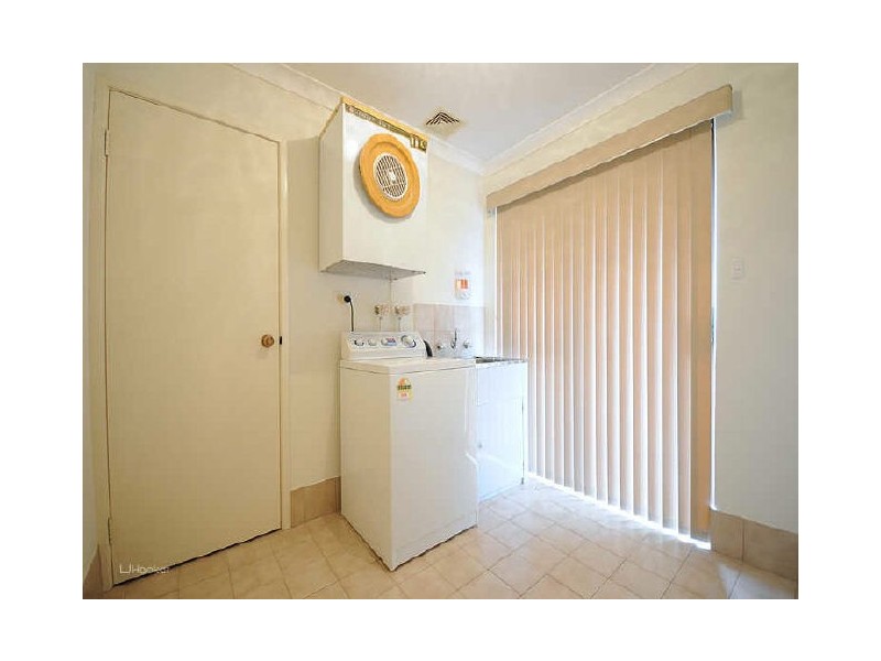 30 Broadbent Loop, Leeming WA 6149