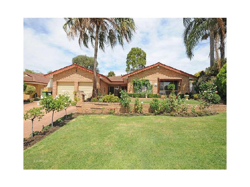 3 Hollingsworth Way, Leeming WA 6149