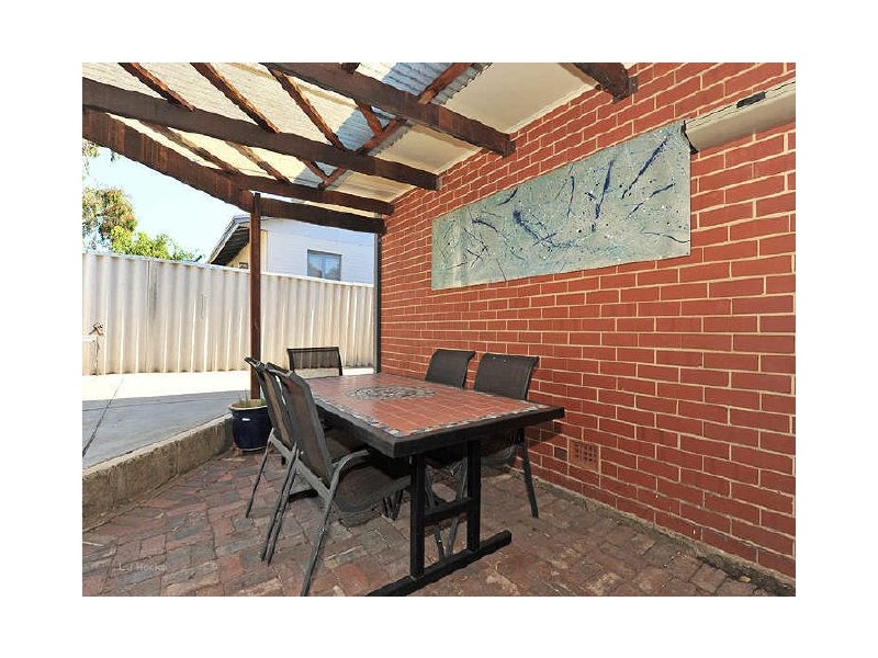 5 Gonzalo Place, Coolbellup WA 6163