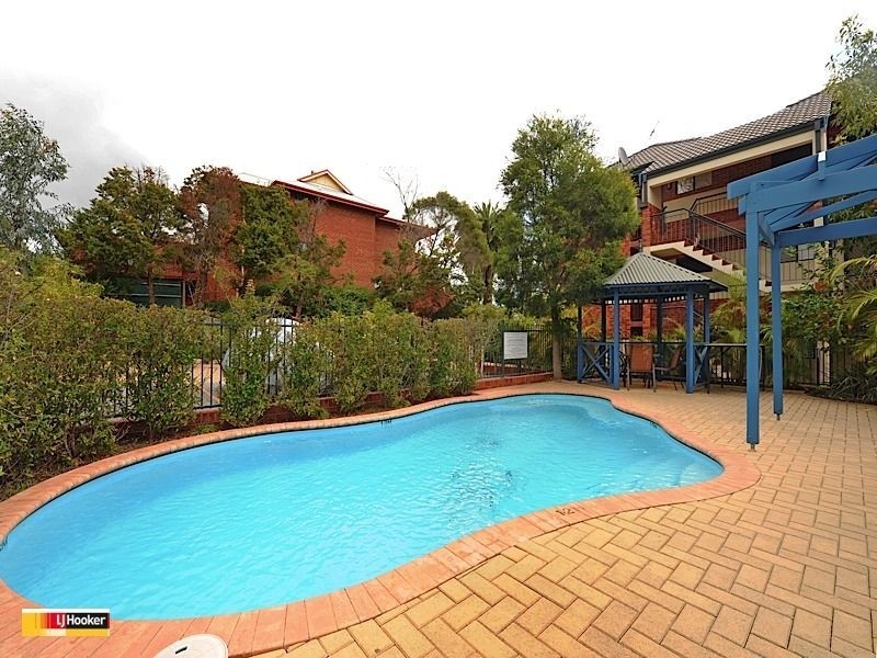 3/8 King George Street, Victoria Park WA 6100