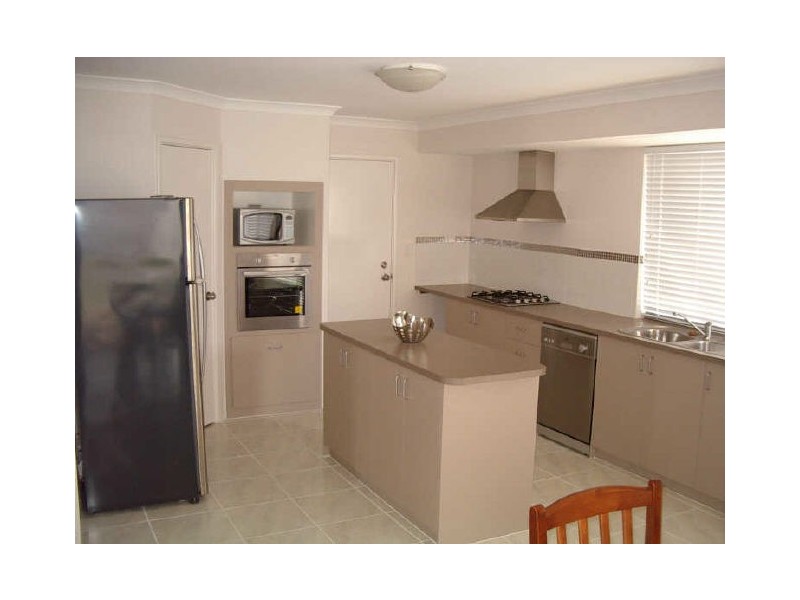 2A Classon Gardens, Leeming WA 6149