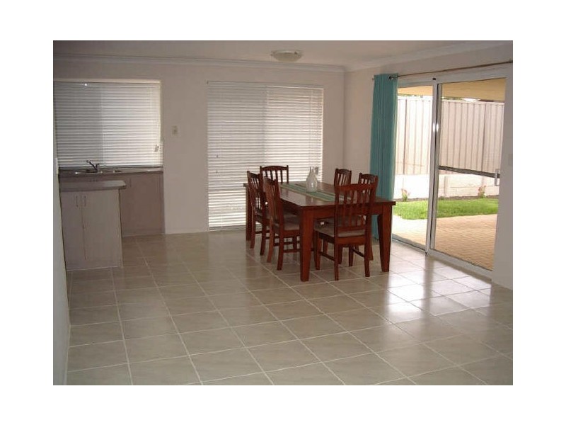 2A Classon Gardens, Leeming WA 6149