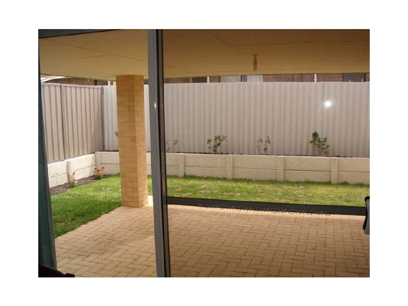 2A Classon Gardens, Leeming WA 6149