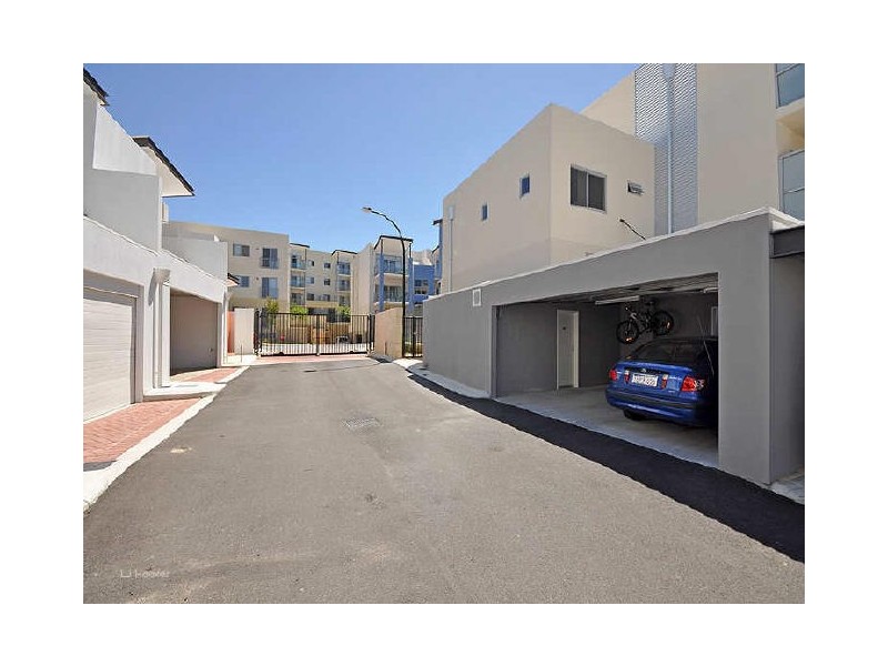 23/6 Ibera Way, Success WA 6164