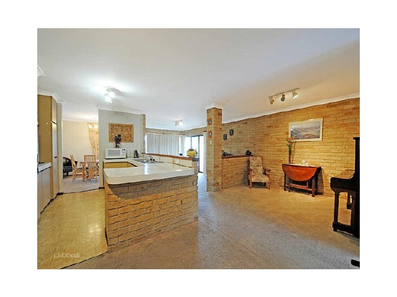 96 Aulberry Parade, Leeming WA 6149