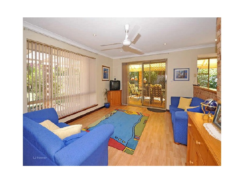 12 Howlett Place, Leeming WA 6149