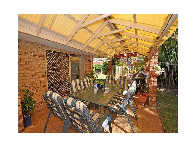 12 Howlett Place, Leeming WA 6149