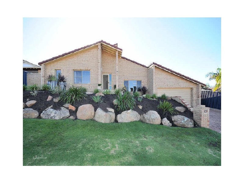 14 Harwood Rise, Leeming WA 6149