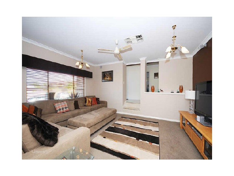 14 Harwood Rise, Leeming WA 6149