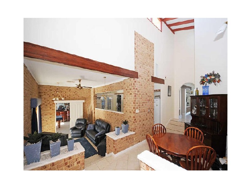 14 Harwood Rise, Leeming WA 6149