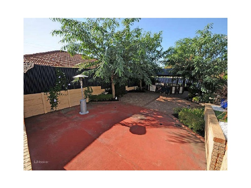14 Harwood Rise, Leeming WA 6149