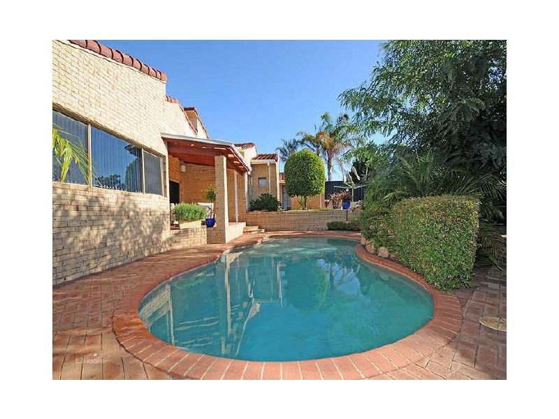 14 Harwood Rise, Leeming WA 6149