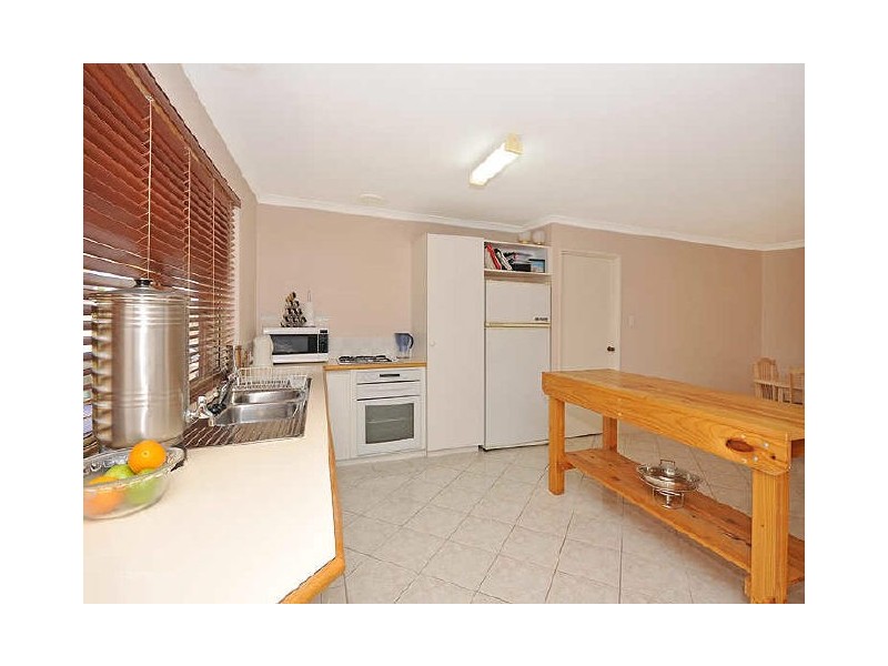87B Beasley Road, Leeming WA 6149