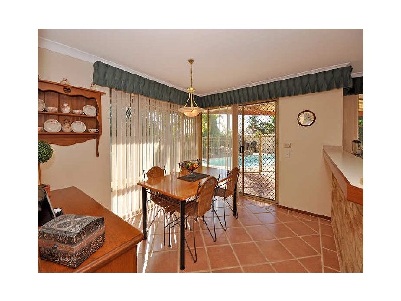 6 Pirrett Court, Leeming WA 6149