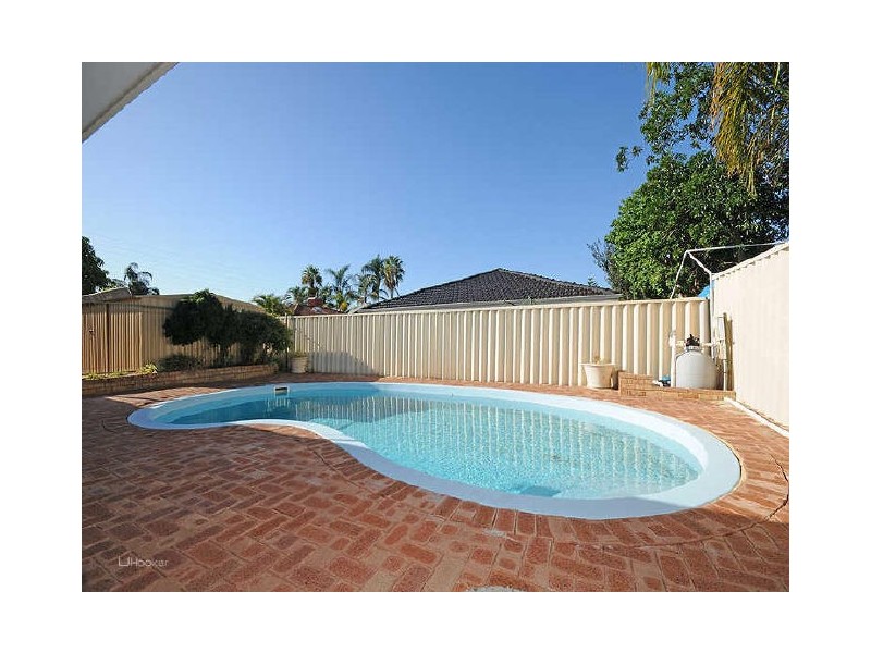 6 Hollingsworth Way, Leeming WA 6149