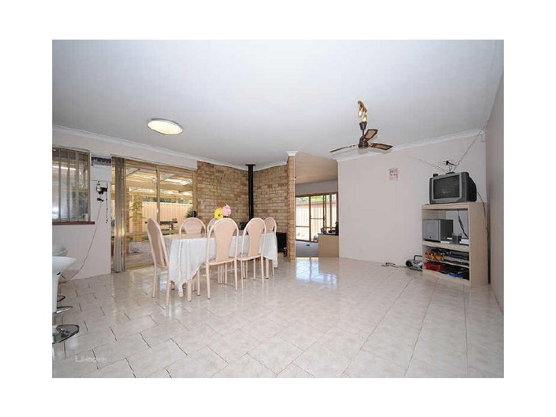 6 Hollingsworth Way, Leeming WA 6149
