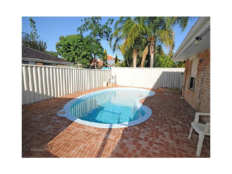 6 Hollingsworth Way, Leeming WA 6149