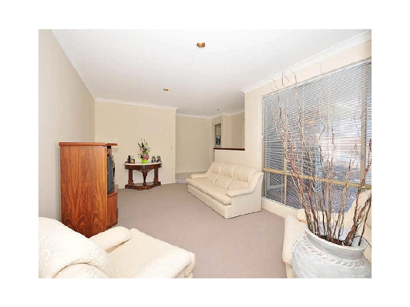 12 Caldera Close, Leeming WA 6149