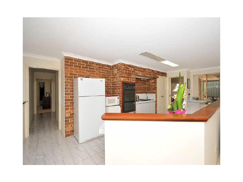 12 Caldera Close, Leeming WA 6149