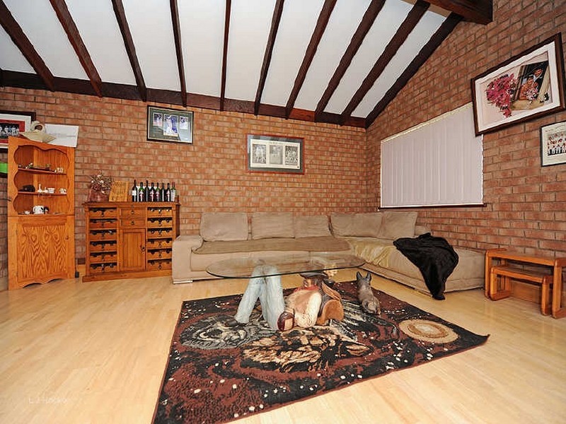 10 Hannah Place, Leeming WA 6149