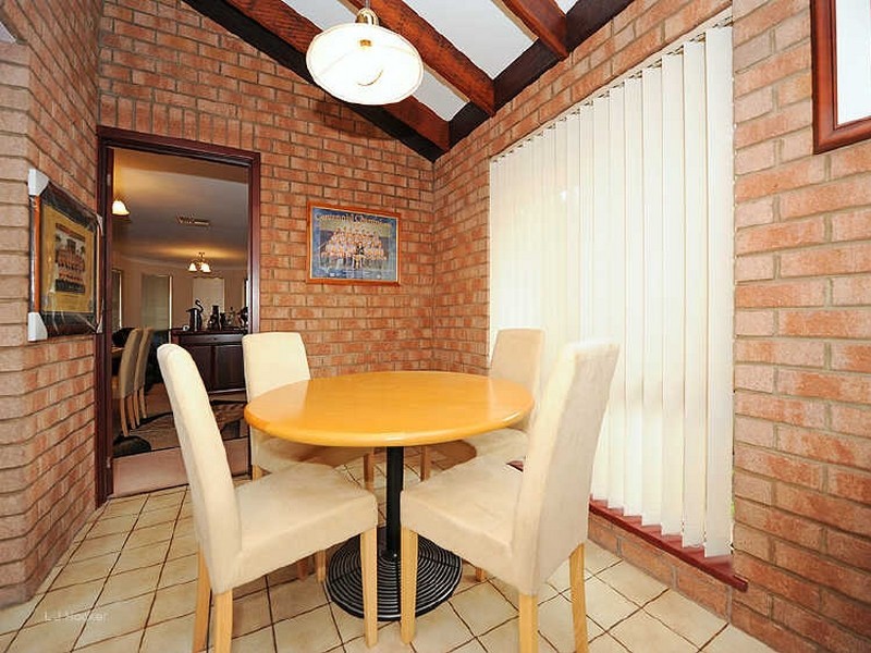 10 Hannah Place, Leeming WA 6149