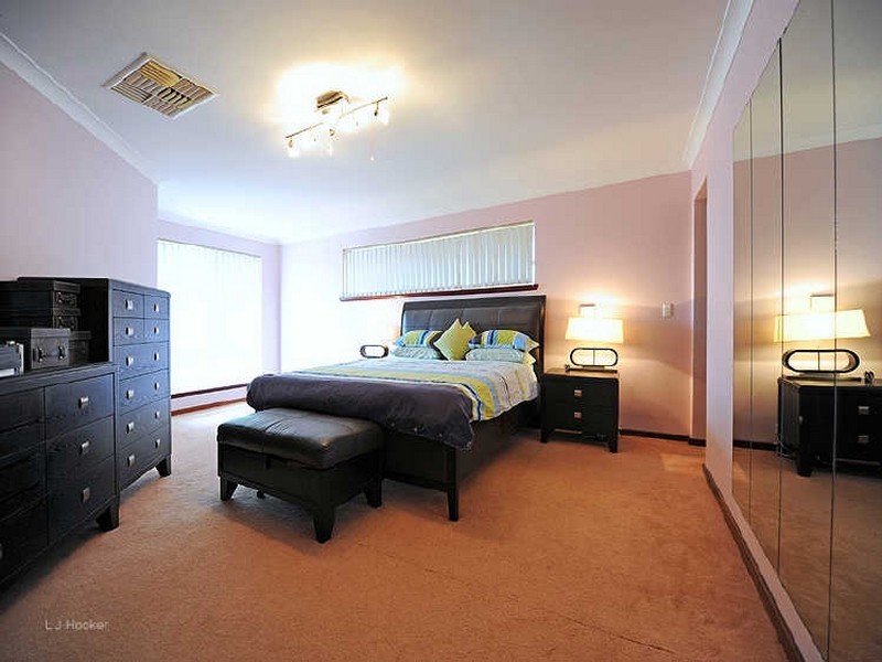 10 Hannah Place, Leeming WA 6149