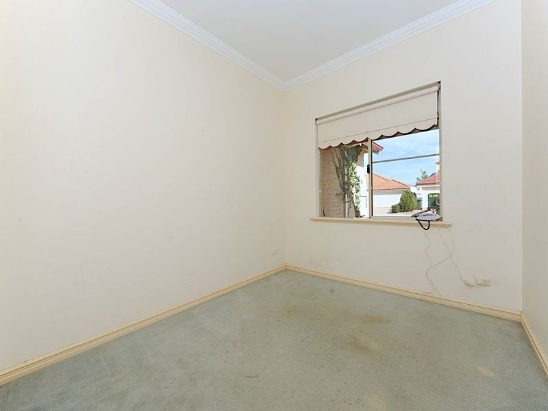 13 Kooralbyn Valley Crescent, Jandakot WA 6164