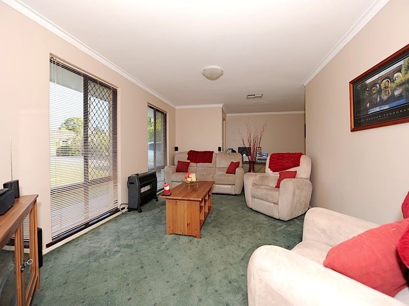 49 Gladstone Road, Leeming WA 6149