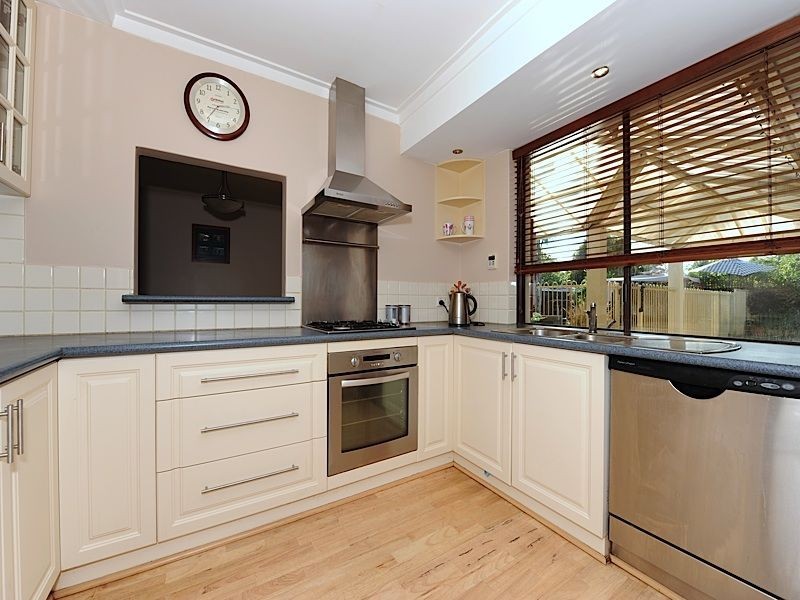 49 Gladstone Road, Leeming WA 6149