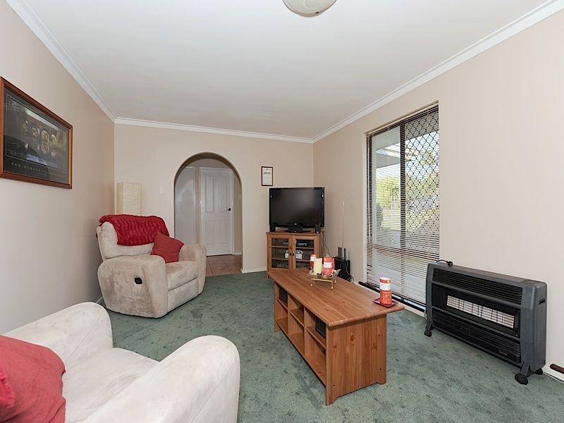 49 Gladstone Road, Leeming WA 6149