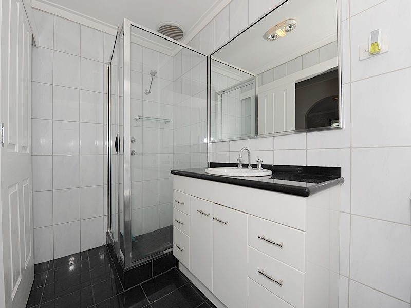 49 Gladstone Road, Leeming WA 6149
