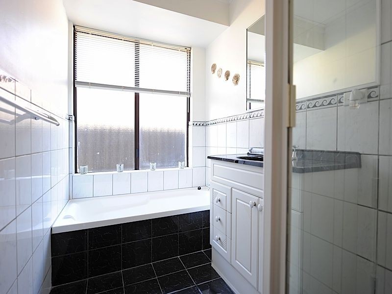 49 Gladstone Road, Leeming WA 6149