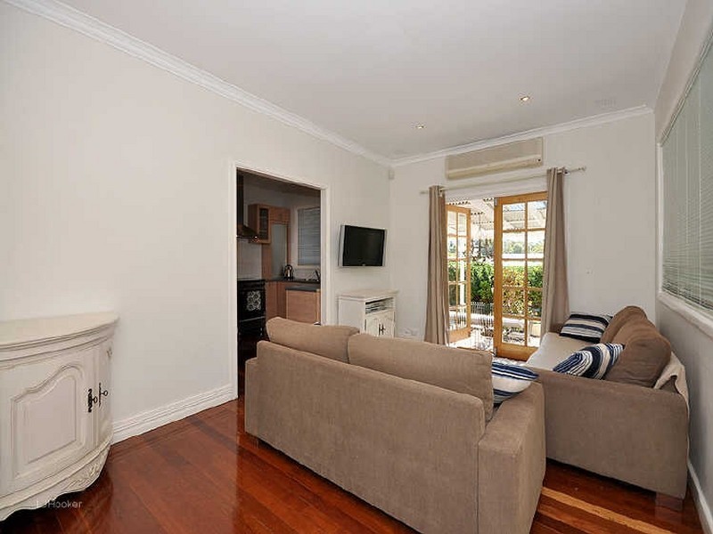 69 Redmond Road, Hamilton Hill WA 6163