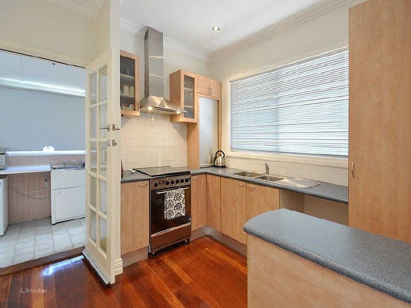 69 Redmond Road, Hamilton Hill WA 6163