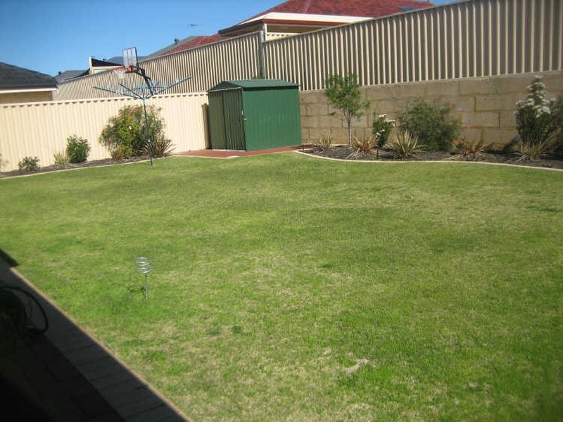 31 Chivalry Way, Atwell WA 6164