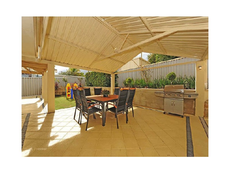 80 Sylvan Crescent, Leeming WA 6149