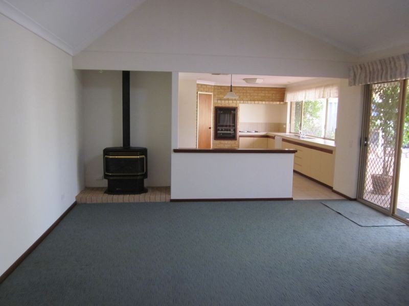 3 Castlemain Heights, Leeming WA 6149